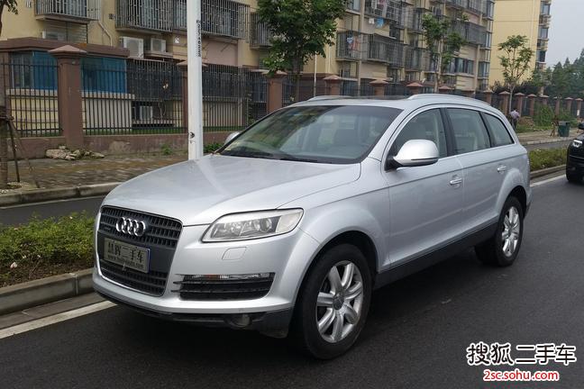 奥迪Q72009款3.6FSI quattro 技术型风尚版