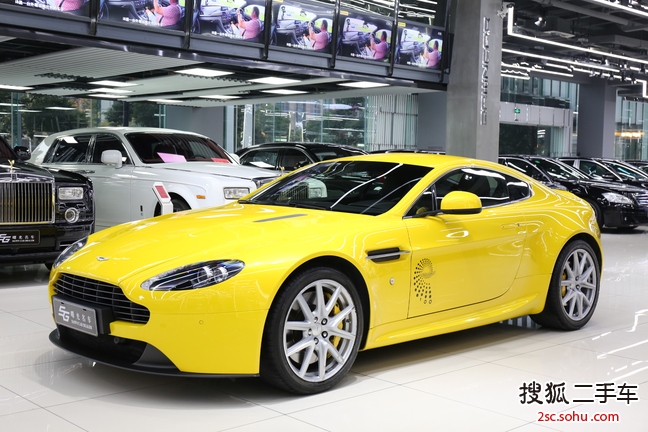 阿斯顿马丁V8 Vantage2012款4.7L S Coupe