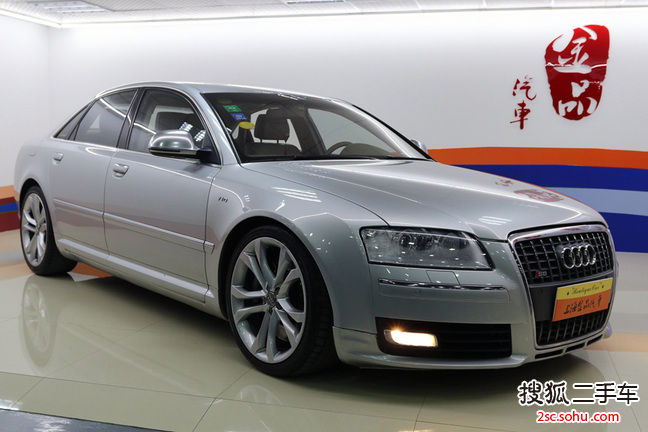 奥迪S82008款5.2L quattro