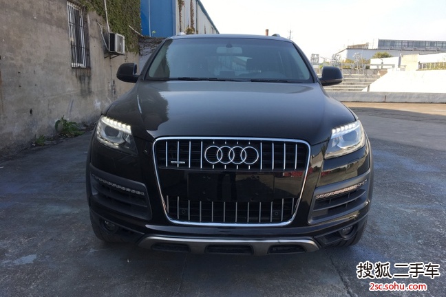 奥迪Q72015款35 TDI 卓越版