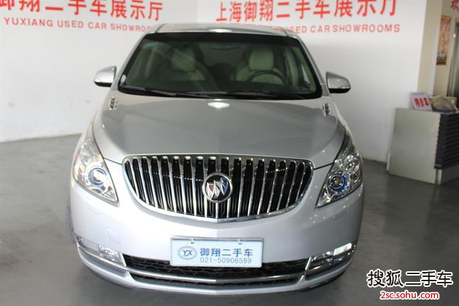 别克GL82013款3.0L GT豪华商务豪雅版