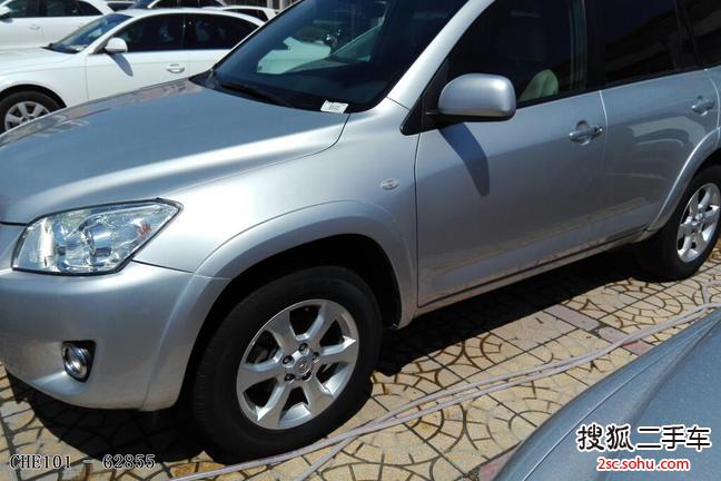 丰田RAV42009款2.4L 自动豪华导航版