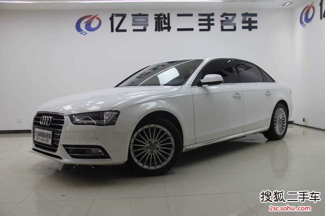 奥迪A4L2016款35 TFSI 典藏版 自动标准型