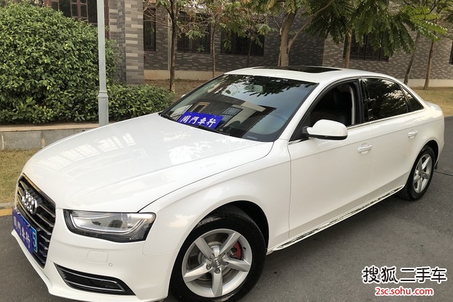 奥迪A4L2016款35 TFSI 典藏版 自动标准型