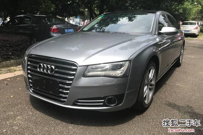 奥迪A8L2011款3.0TFSI low quattro 豪华型