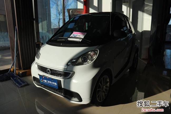 smartfortwo2013款1.0 MHD 硬顶冰炫特别版