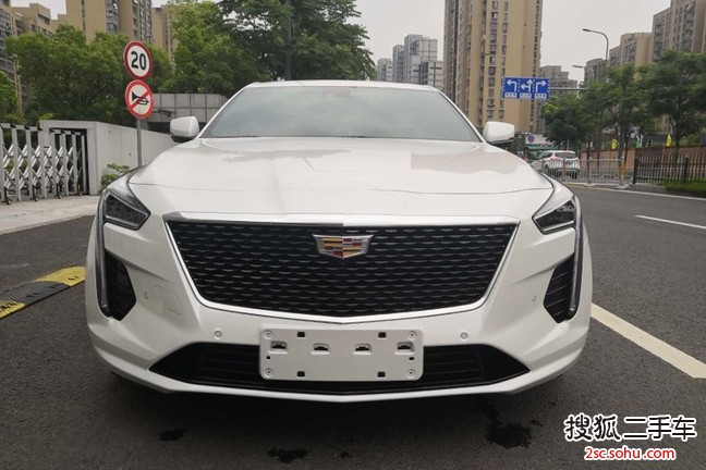 凯迪拉克CT62019款28T 豪华运动型