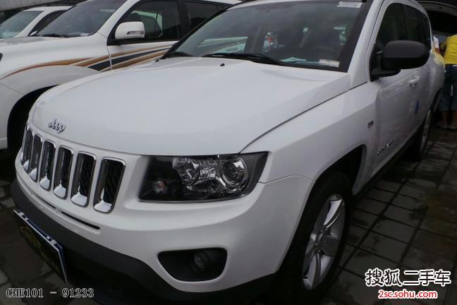 Jeep自由客2014款2.0L 运动版