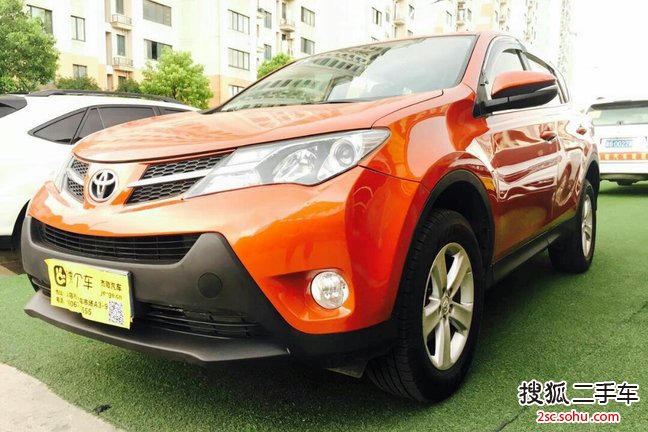 丰田RAV4荣放2015款2.0L CVT两驱都市版