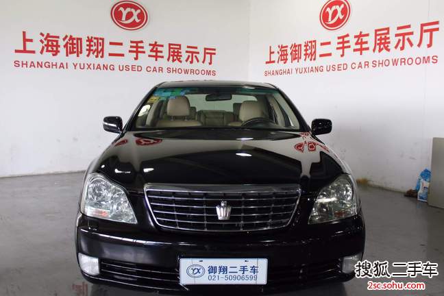 丰田皇冠2005款3.0L Royal Saloon