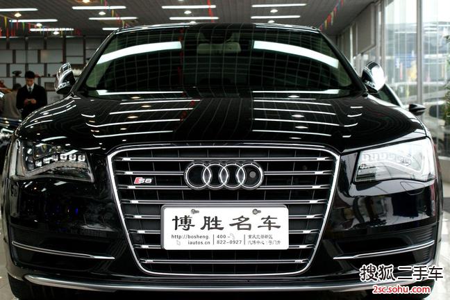 奥迪S82013款4.0TFSI quattro