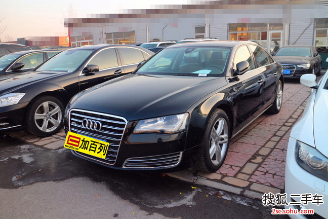 奥迪A8L2013款50 TFSI quattro豪华型