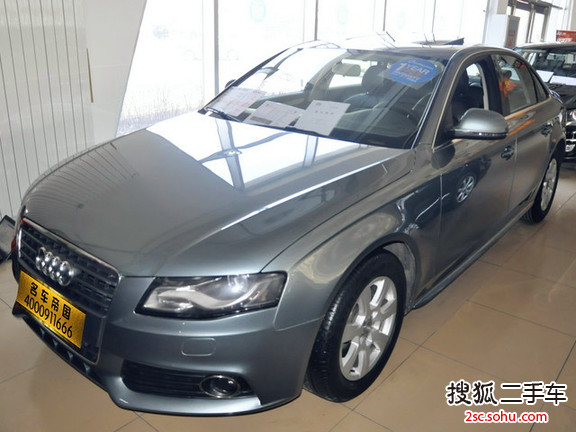 奥迪A4L2012款2.0TFSI 标准型