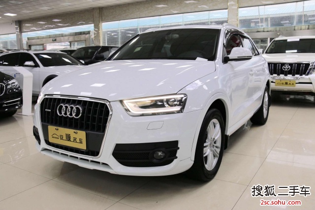 奥迪Q32015款35 TFSI quattro百万纪念进享型