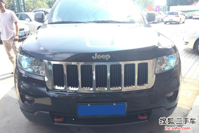 Jeep大切诺基2012款3.6L 舒适导航版