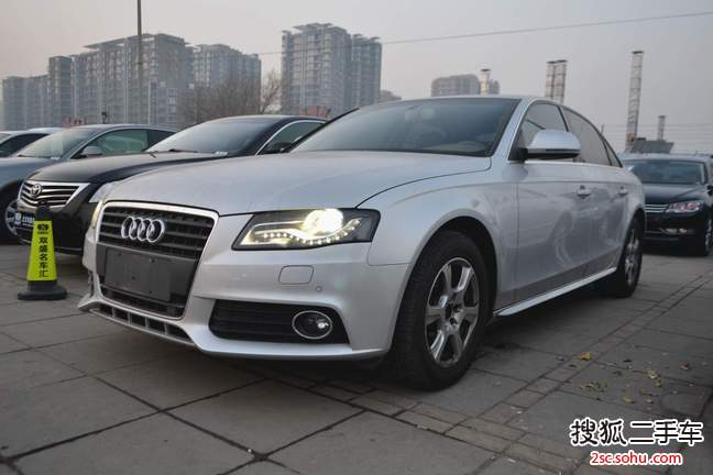 奥迪A4L2010款2.0TFSI 豪华型