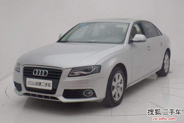 奥迪A4L2010款2.0TFSI 标准型