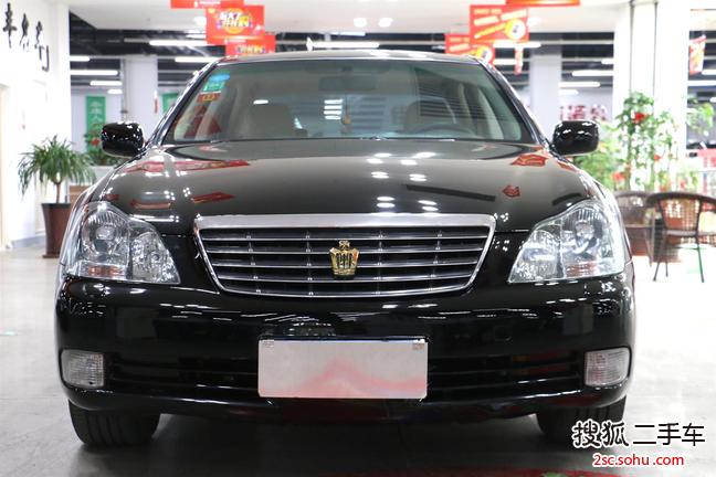 丰田皇冠2007款2.5L Royal 导航版