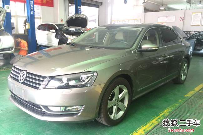 大众帕萨特2011款1.8TSI AQ尊荣版