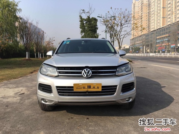 大众途锐2011款3.0TDI V6 柴油舒适型 