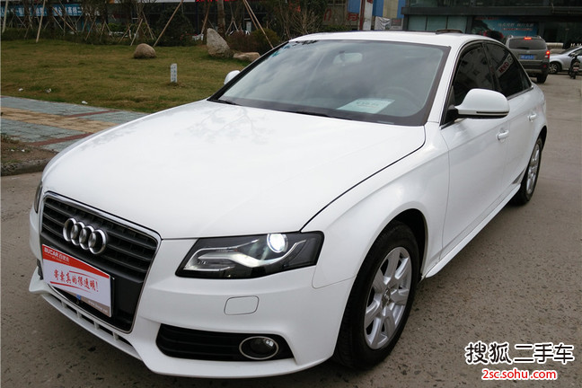 奥迪A4L2010款2.0TFSI 舒适型