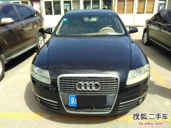 奥迪A6L2005款3.0L quattro® 无级手动一体领先尊亨型