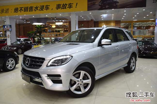 奔驰M级2014款ML320 4MATIC