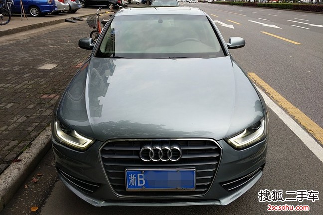 奥迪A4L2013款35 TFSI 自动舒适型