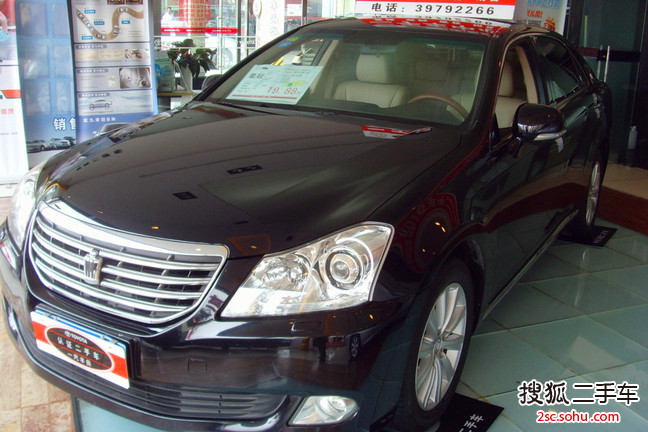 丰田皇冠2010款2.5L Royal 真皮版