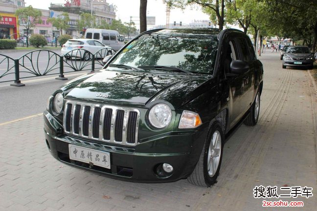 Jeep指南者2010款2.4L 运动版