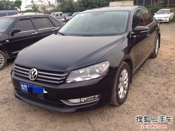 大众帕萨特2013款1.8TSI DSG尊荣版