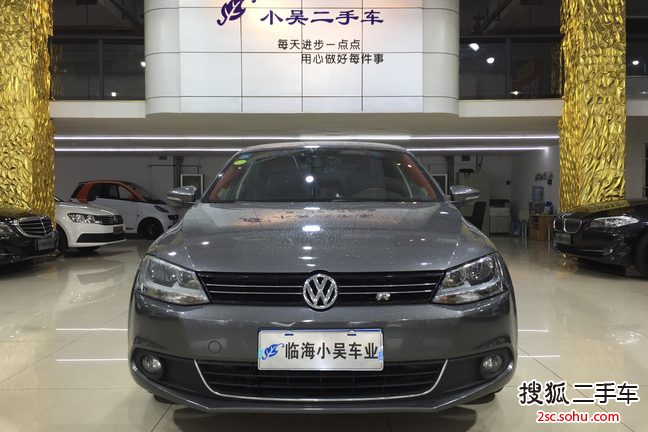 大众速腾2012款1.6L 手动时尚型