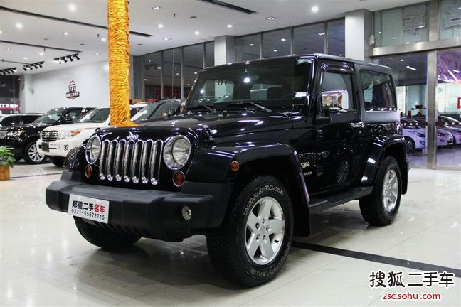 Jeep牧马人两门版2012款3.6L Sahara 极地版