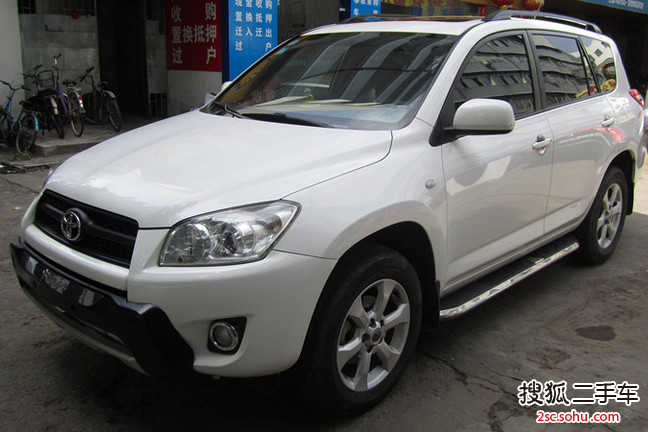 丰田RAV42010款2.0L 自动 豪华升级版