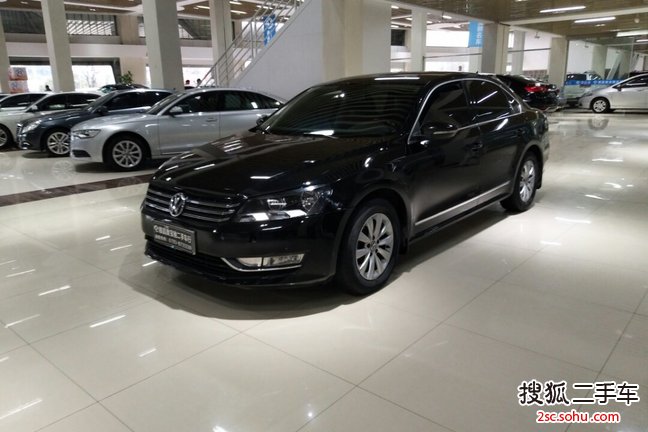 大众帕萨特2011款1.8TSI DSG尊荣版