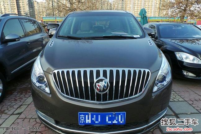 别克GL82013款3.0L XT豪华商务旗舰版