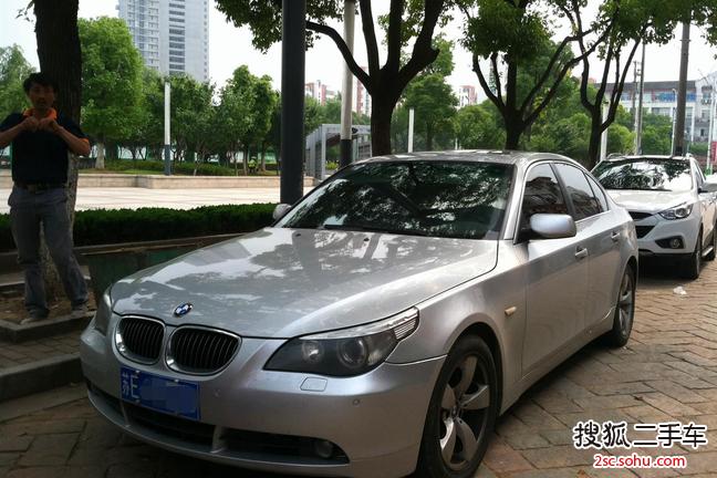 宝马5系2006款530i 