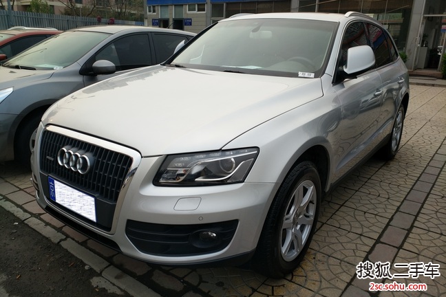 奥迪Q52011款2.0TFSI 技术型