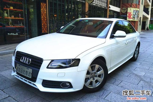 奥迪A4L2011款2.0TFSI 舒适型