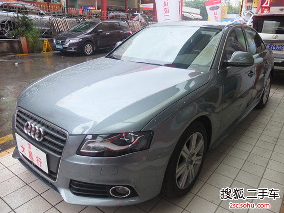 奥迪A4L2011款2.0TFSI 舒适型