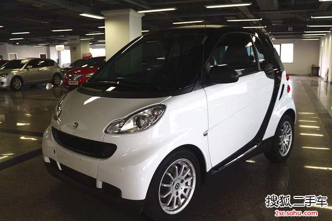 smartfortwo2011款1.0L MHD 硬顶激情版