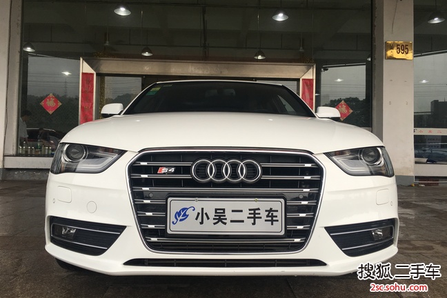 奥迪A4L2015款35 TFSI 自动技术型