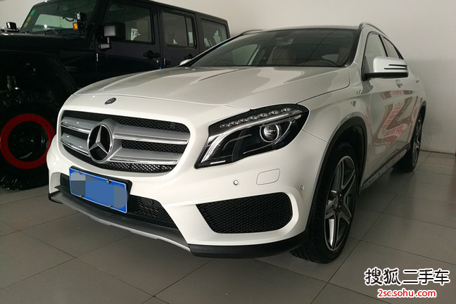 奔驰GLA级2015款GLA 260 4MATIC 运动型