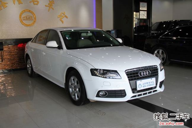 奥迪A4L2012款2.0TFSI 舒适型