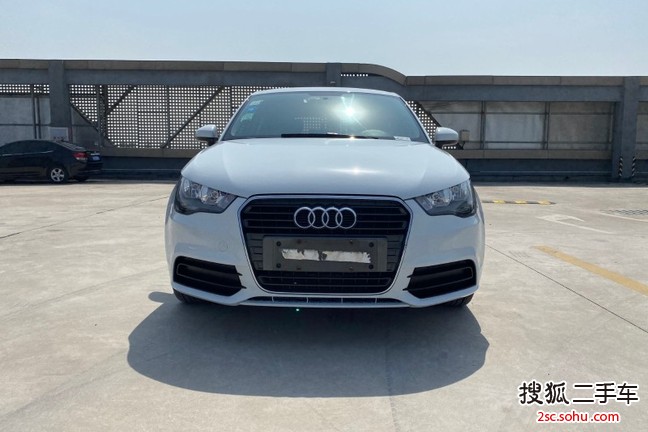 奥迪A12014款30 TFSI 豪华型