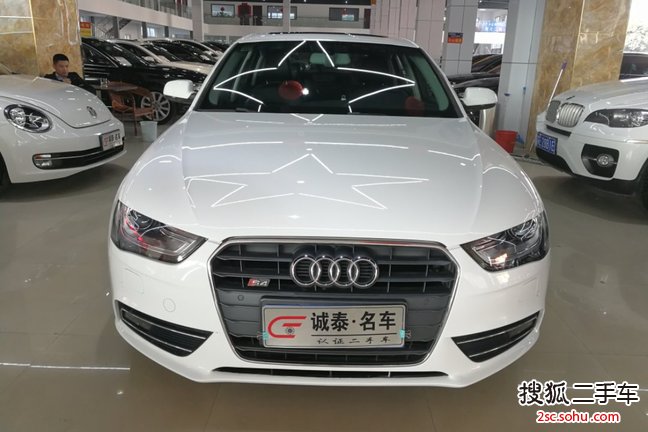 奥迪A4L2013款35 TFSI 自动技术型