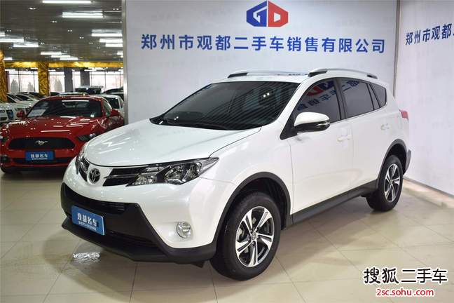 丰田RAV42015款2.0L CVT两驱风尚版