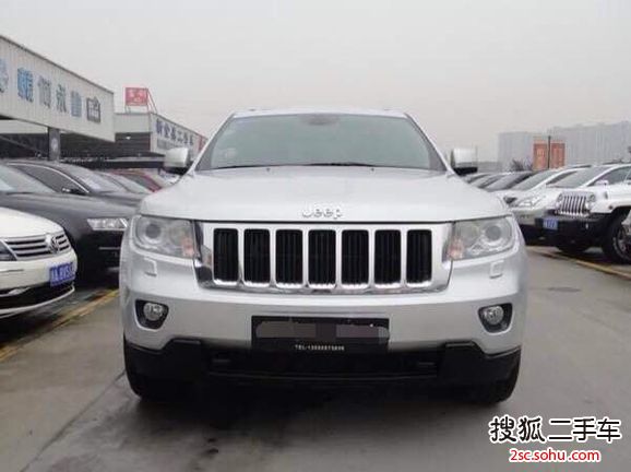 Jeep大切诺基2012款3.6L 舒适导航版