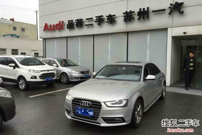 奥迪A4L2013款35 TFSI 自动舒适型