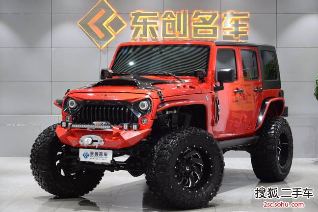 Jeep牧马人四门版2015款3.6L 罗宾汉